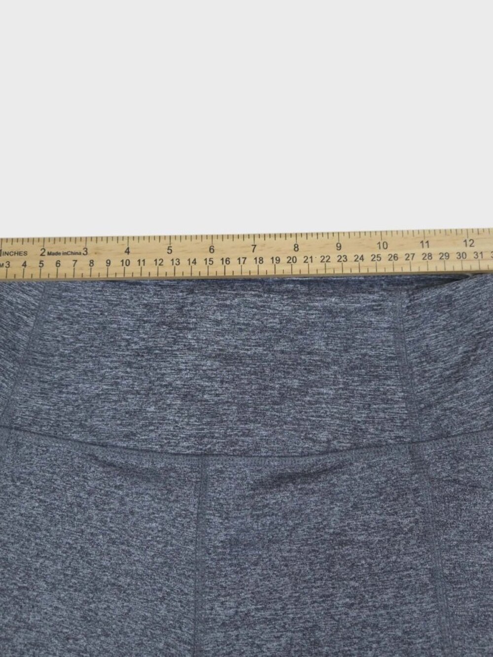 Avia Womens Gray Cropped Leggings Small Capri Yoga Pants Activewear Mid Rise - Picture 5 of 7